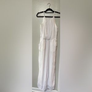 Great for honeymoon or bachlorette! White linen jump suit.